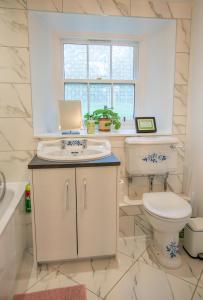 Et badeværelse på Wester Campsie Farm House