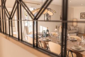 Afbeelding uit fotogalerij van Villa des Roches - Labeaume in Labeaume