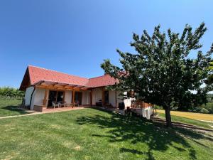 Budova, kde se prázdninový dům nachází