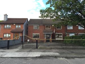 Khu vực xung quanh gần chỗ nghỉ nhà dân