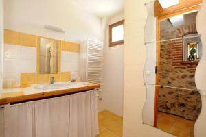 Phòng tắm tại Mas grau +16 ảnh