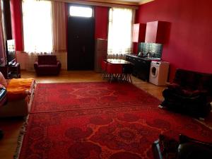 Gallery image of Guest House Lali Kostava 14 in Zugdidi +7 photos