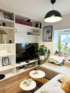 Fotografie z fotogalerie ubytování Cozy fully-equipped apartment in Charboniere v destinaci Charbonnières-les-Bains + 6 fotografií