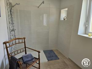 Et badeværelse på La surprise des jumelles + 37 billeder