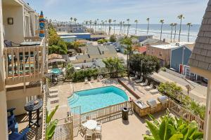 Swimmingpoolen hos eller tæt på Oceanside Beach Condos