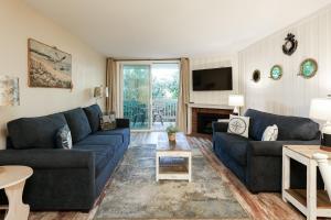 Et opholdsområde på Oceanside Beach Condos