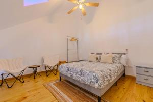 En eller flere senge i et værelse på Loft Moderno a Pasos de la Playa con Piscina by Caribbean Paradise Rentals