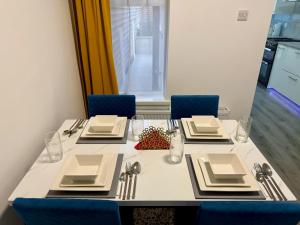 Billede fra billedgalleriet på Cosy Retreat Your Home Away i Portsmouth