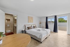 Giường trong phòng chung tại Caribe CBW Hotel +58 ảnh