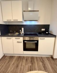 Fotografie z fotogalerie ubytování Zentrumsnahe Wohnung - Tram, Amazon Prime und Self Check in v Augsburgu