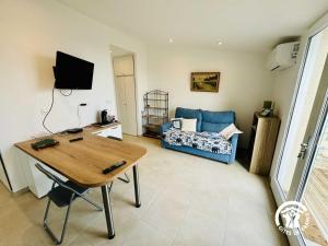 Et tv og/eller underholdning på La maisonnette