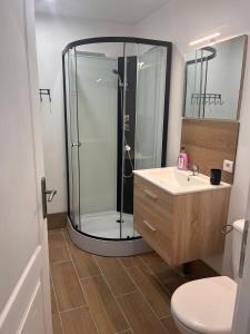 Phòng tắm tại BEST PRICE # - La SCIERIE- x4 people