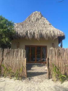 Tòa nhà nơi khách sạn tọa lạc