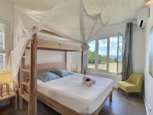 Giường trong phòng chung tại VILLA AQUA +41 ảnh