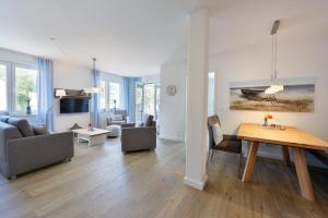 TV a/nebo společenská místnost v ubytování Ferienwohnung Sonnensegler + 9 fotografií
