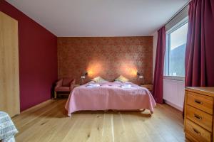 Postel nebo postele na pokoji v ubytování Hotel Latrabjarg
