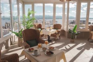 Mad på hotellet eller i nærheden