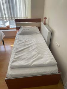 a bed in a small room with at Villa Efes in Hisarcık