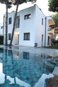 Hồ bơi trong/gần Peonia Villa ValaMar