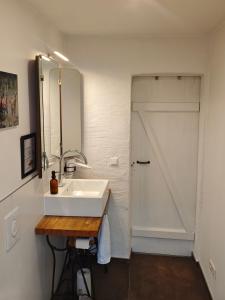 Et badeværelse på Gästesuite am Waldrand, Ausstieg auf Zeit + 19 billeder