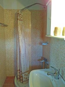 Koupelna v ubytování Guesthouse Iro