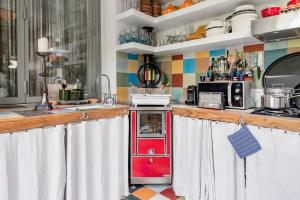 Gallery image of Romantic Provence Pool & Mill View in Goult