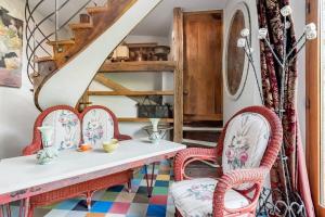 Gallery image of Romantic Provence Pool & Mill View in Goult