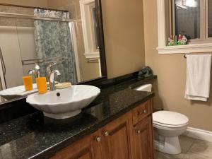 Et badeværelse på Barry and Elaine + 21 billeder