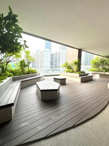 Balkón nebo terasa v ubytování AXON Suites Near Bukit Bintang by Peak Pavilion + 79 fotografií