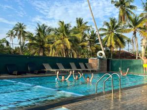 Bazén v ubytování Carambola Resort nebo v jeho okolí