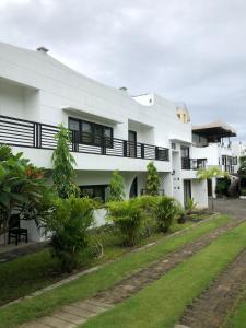Afbeelding uit fotogalerij van Landrigan Apartments in San Juan