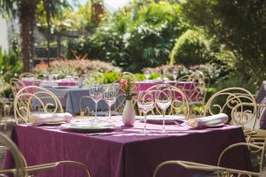 Κήπος έξω από το Palazzo Radomiri Heritage Boutique Hotel