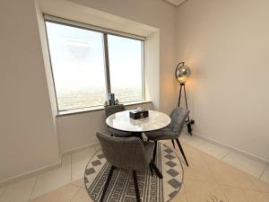 Gallery image of Trinity Holiday Homes - Sheikh Zayed Road Right Next to Financial Center Metro Station Exit 1 in Dubai