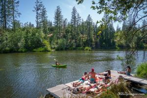 Naturlandskabet i nærheden af campingpladsen