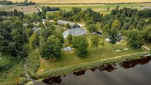 Phong cảnh thiên nhiên gần nhà khách