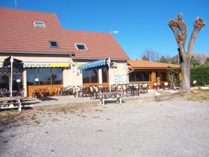 Gallery image of Camping La Motte Flottante in La Freissinouse