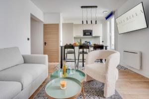 Et opholdsområde på Maisons Alfort 7 - Large modern family flat