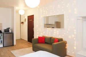 Køkken eller tekøkken på Bright studio in Pantin perfect for couples