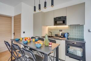 Køkken eller tekøkken på Maisons Alfort 8 Modern large apartment