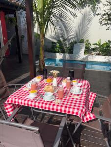 Swimmingpoolen hos eller tæt på Shankara Prime Maresias Guest House