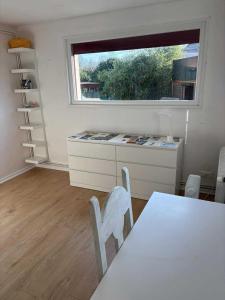 Kuchyň nebo kuchyňský kout v ubytování Clos de la filature sauna et bien-être + 11 fotografií