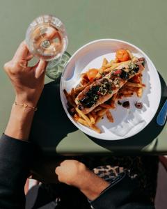 Mad på hotellet eller i nærheden + 21 billeder