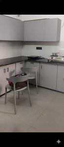 Nhà bếp/bếp nhỏ tại Saran Homestay