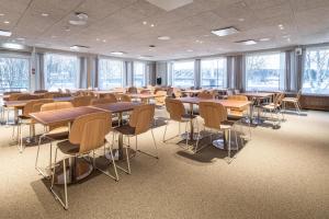 Restaurace v ubytování Scandic Pohjanhovi + 68 fotografií