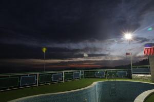 Swimmingpoolen hos eller tæt på Hilltop Resorts By Fidato Lepere