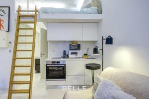 Køkken eller tekøkken på Magnifique studio, élégant, au cœur de Monaco