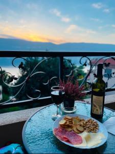 Jídlo v apartmánu nebo okolí