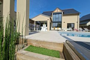 Billede fra billedgalleriet på Maison "La Finca" a deux pas de la mer i Lancieux