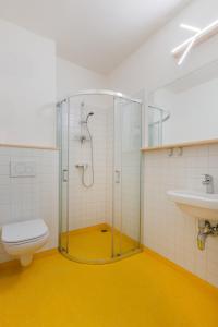 Koupelna v ubytování Hotel Rusava 2 depandance