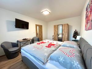 En eller flere senge i et værelse på Apartmánový byt Nad řekou